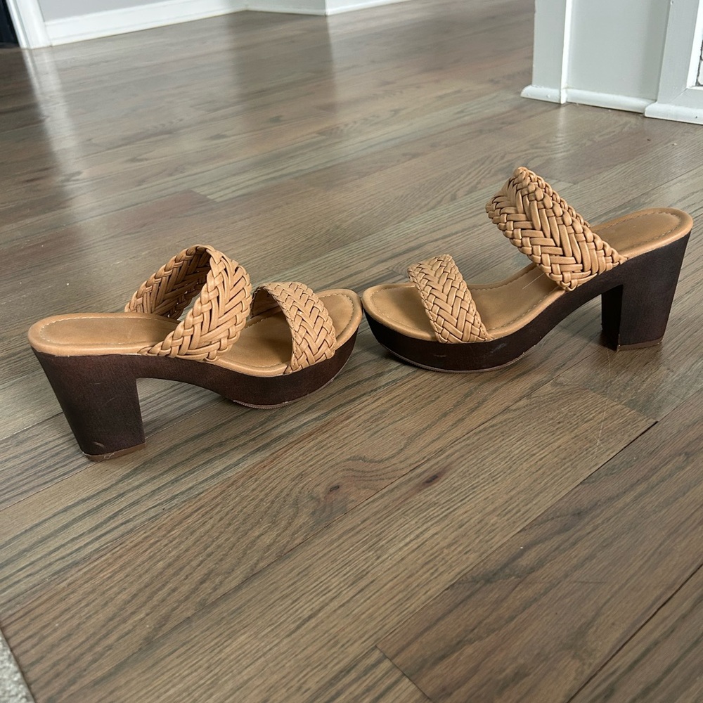 Platform Heels - Picture 4 of 7